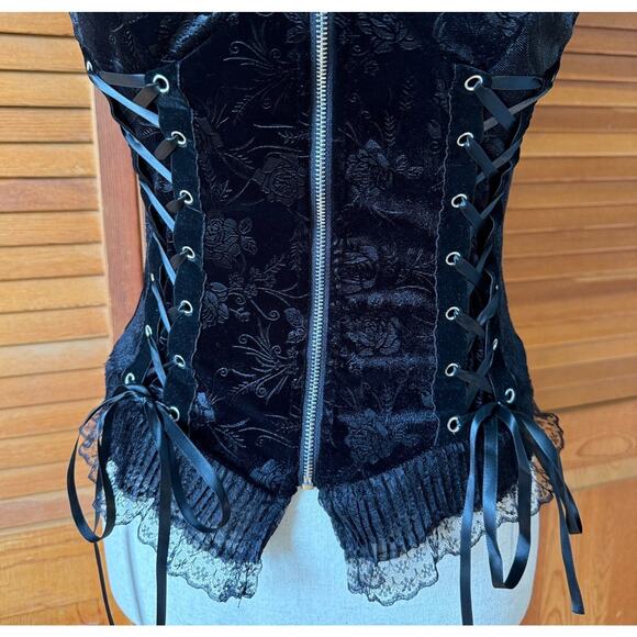 Gothic Lolita Victorian Vkei Vampire Black Rose Velvet Lace-up Cami Top - Picture 3 of 8